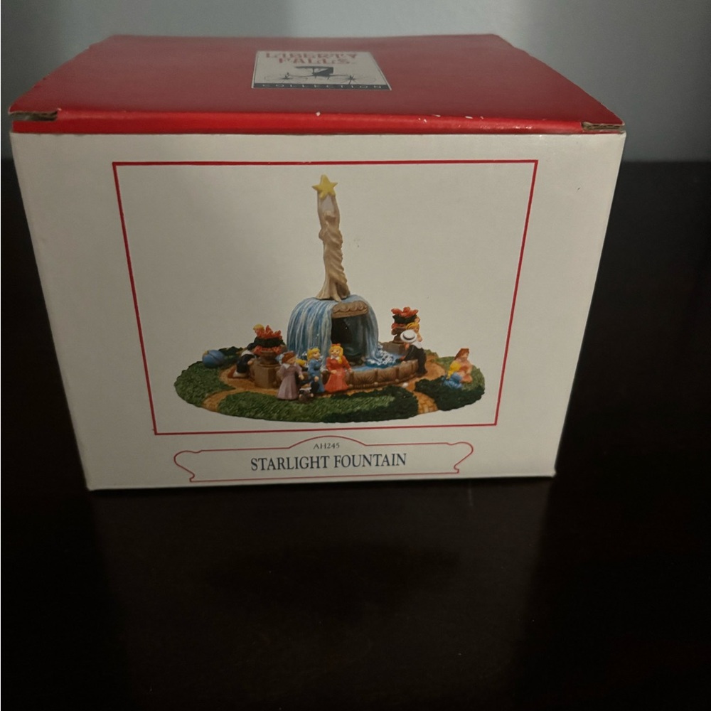 Liberty Falls "Starlight Fountain" Village Figurine w/ Original Box NIB